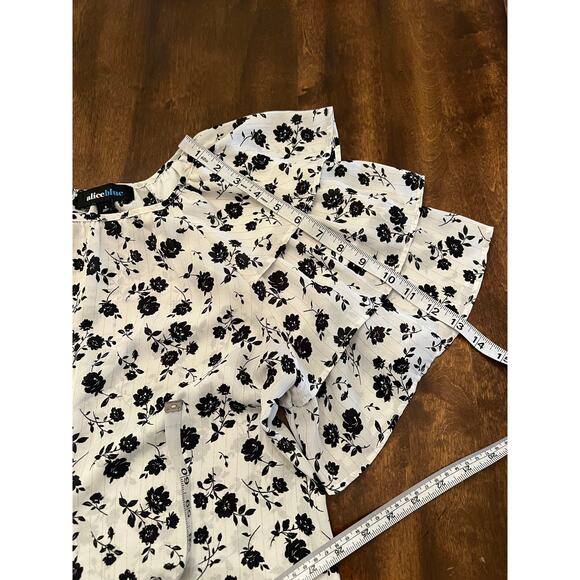 Alice Blue Women’s Black White Floral Ruffle Short Sleeve Blouse Small - Picture 9 of 9